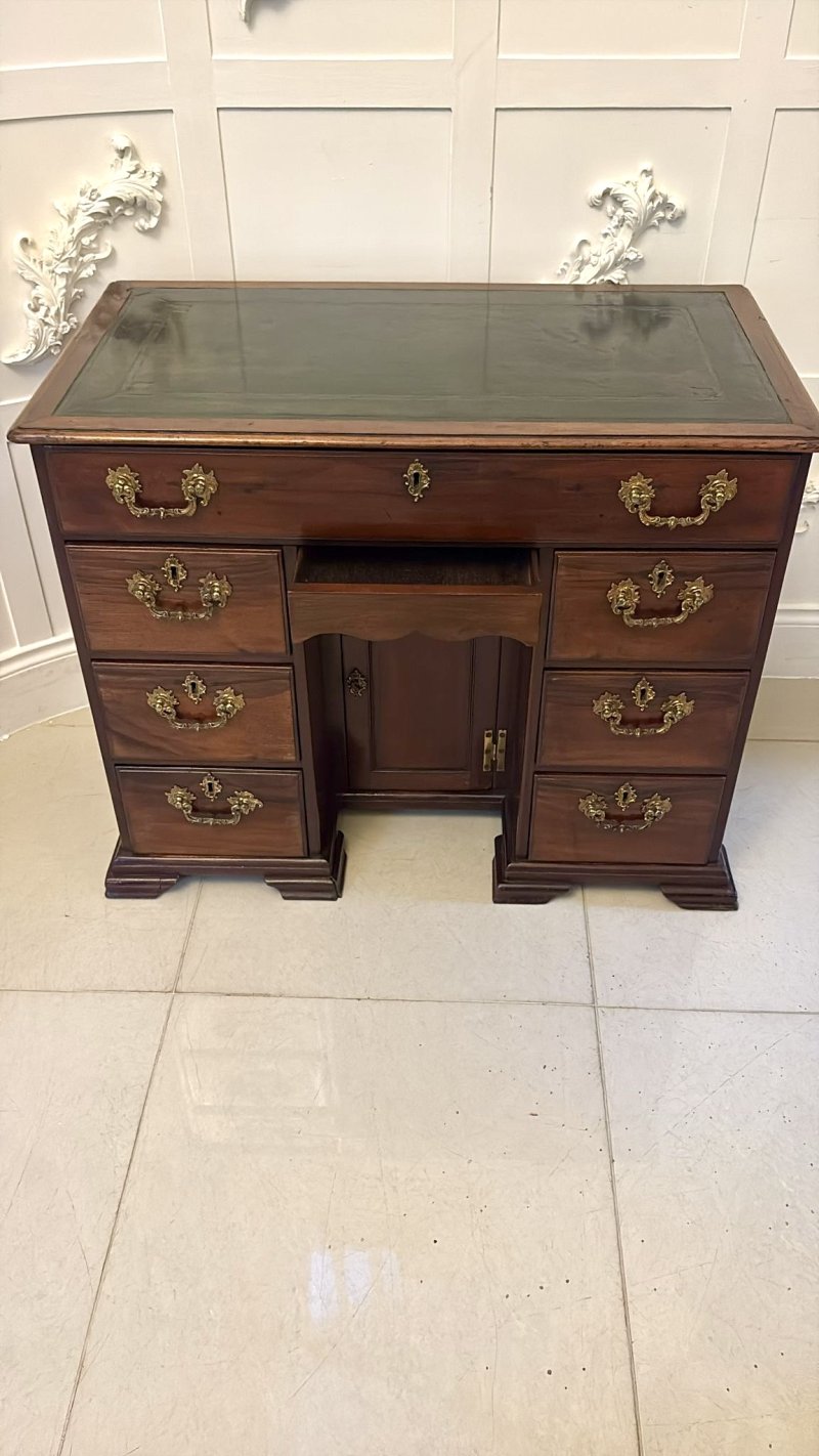 Antique George III Quality Mahogany Kneehole Desk